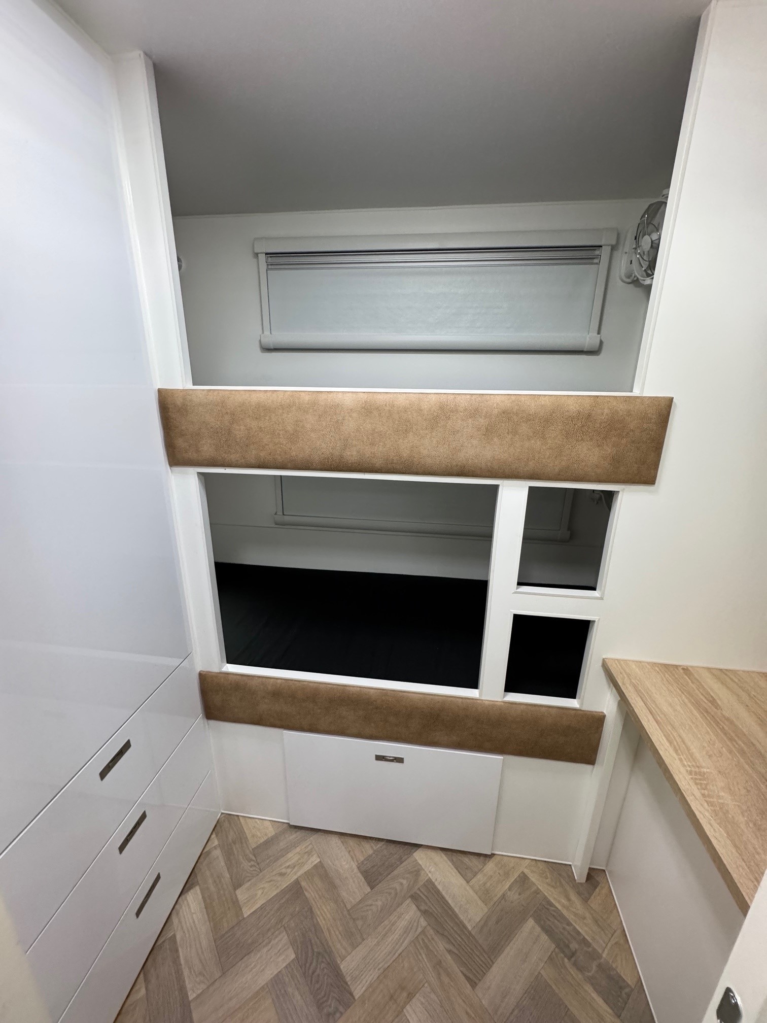 21ft New Sunset Explorer Ultimate Offroad & Offgrid Caravan With Rear Double Bunks