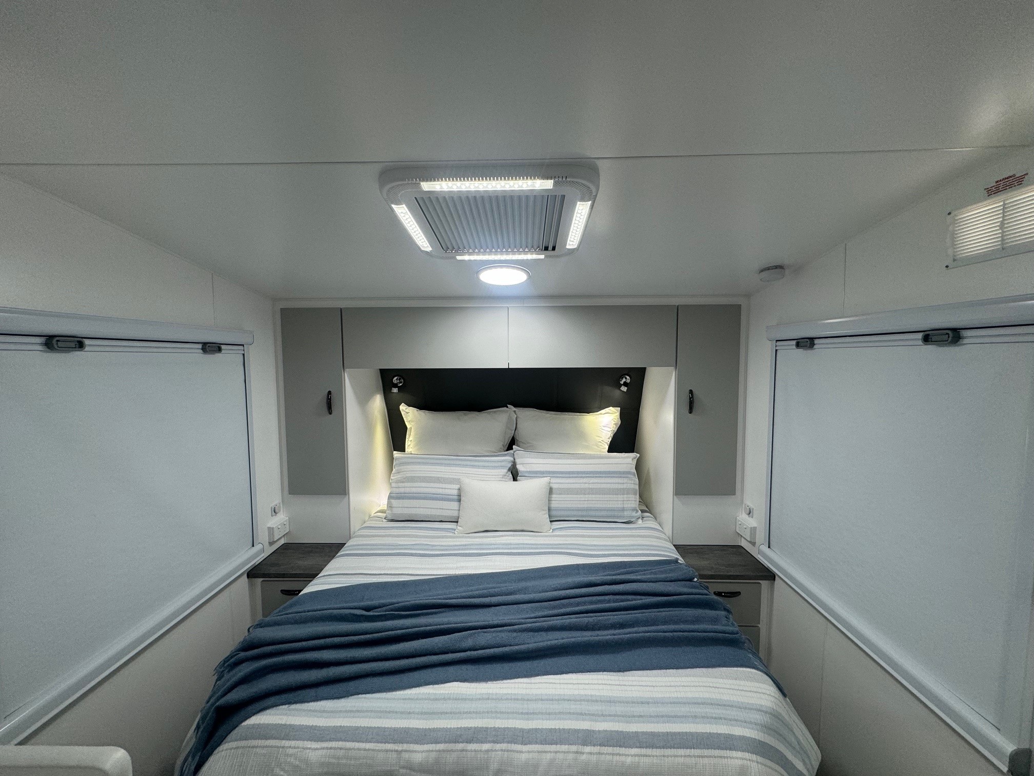 Blue Sky Quartz 20ft8 Semi offroad