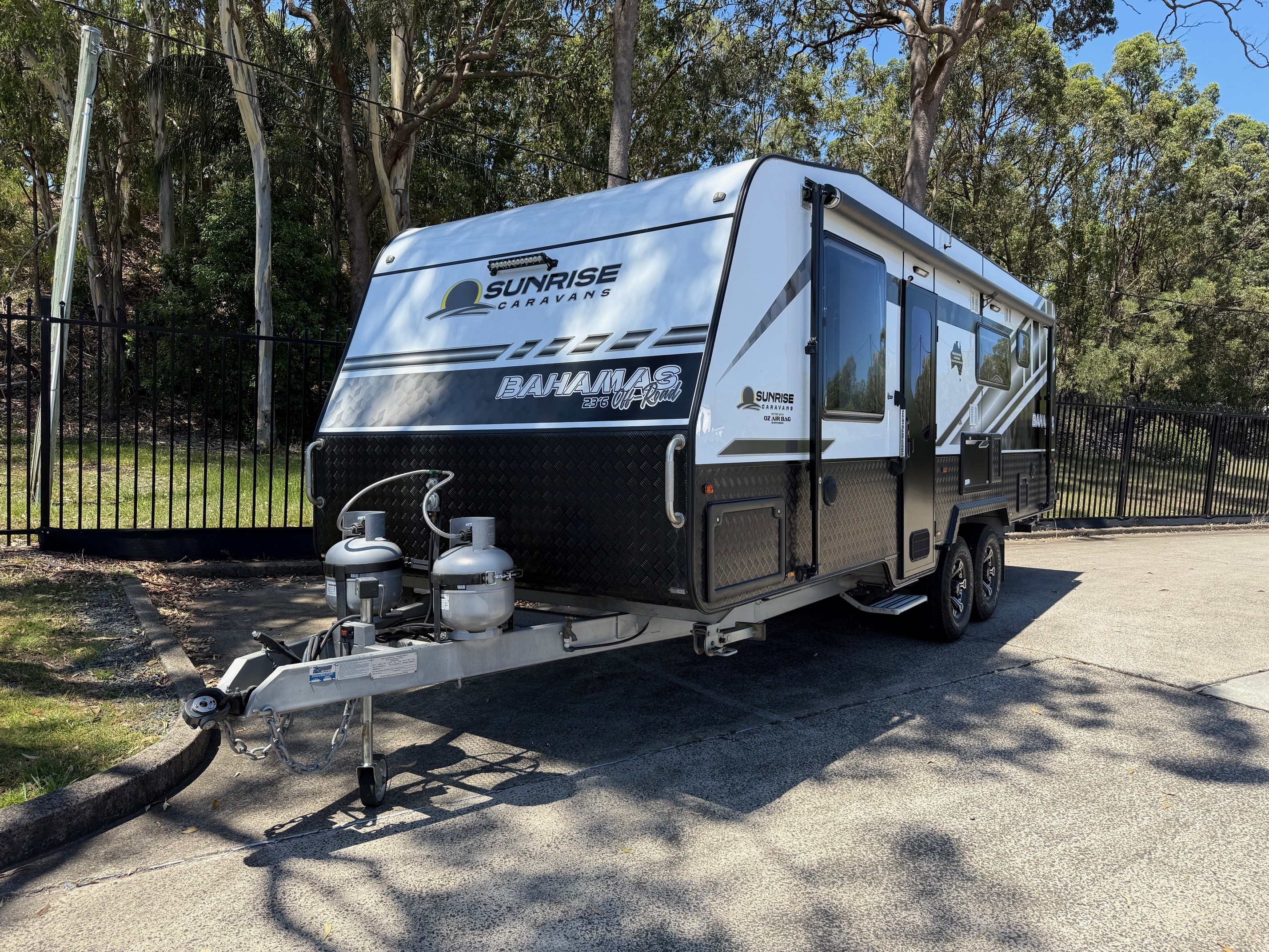 2023 Preowned Sunrise Bahamas 23ft Larger Ensuite With Airbag Suspension