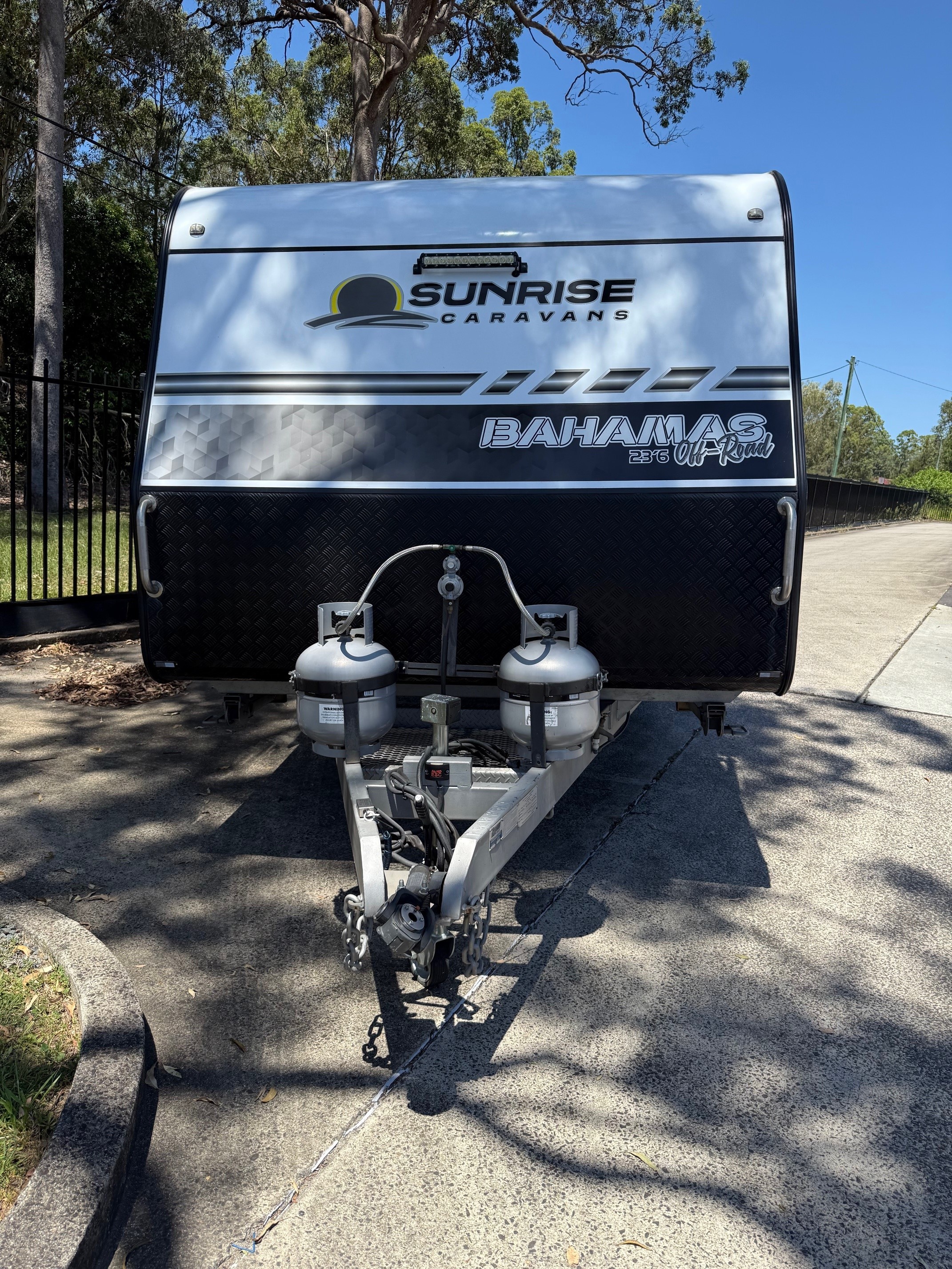 2023 Preowned Sunrise Bahamas 23ft Larger Ensuite With Airbag Suspension