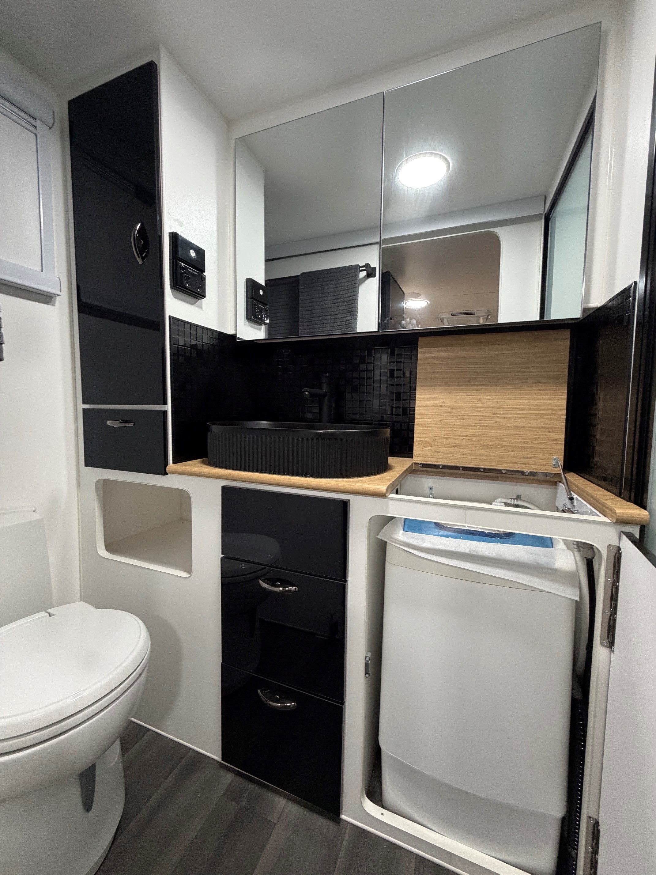 2025 Blue Sky Tuscany 23ft Your Home Away From Home with a 48V Victron Off Grid System