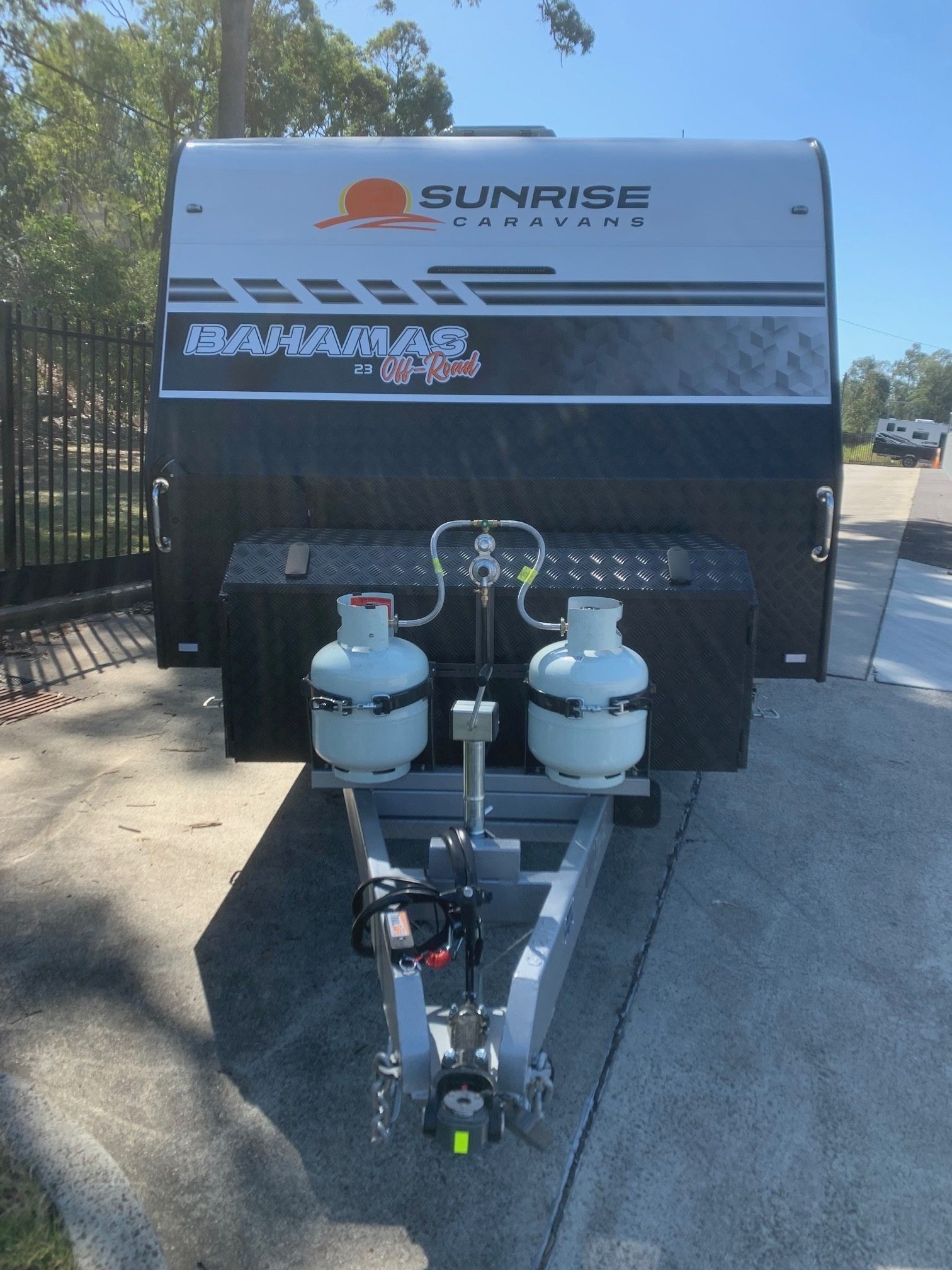 2025 23ft6 Sunrise Bahamas Aluminium Framed Larger Ensuite Off-Road Caravan