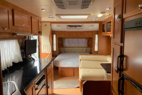 2009 Traveller Sensation 22ft Van