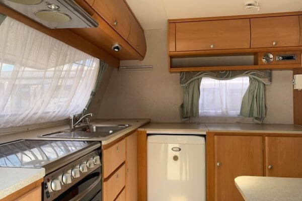 2006 Jayco Sterling 21ft With Single Beds