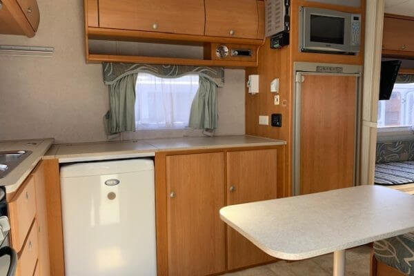 2006 Jayco Sterling 21ft With Single Beds