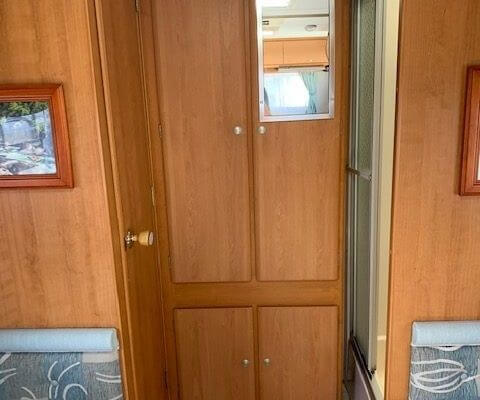 2006 Jayco Sterling 21ft With Single Beds