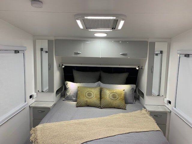 2024 Blue Sky Sapphire 22ft Larger Ensuite