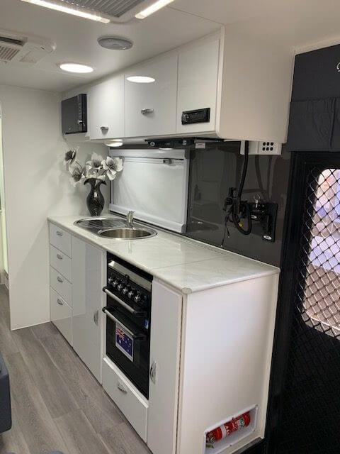 2024 Blue Sky Sapphire 22ft Larger Ensuite