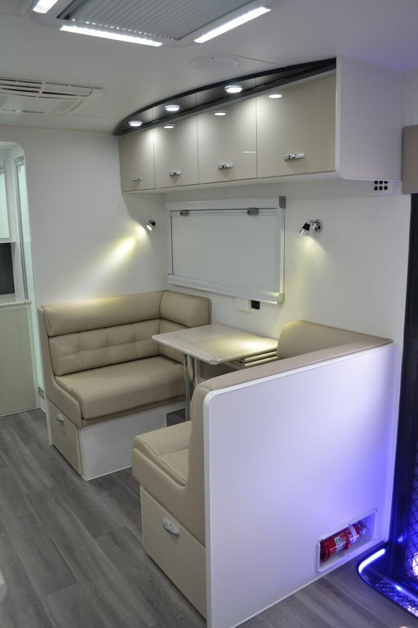 Blue Sky Emerald 19ft6 Centre Door