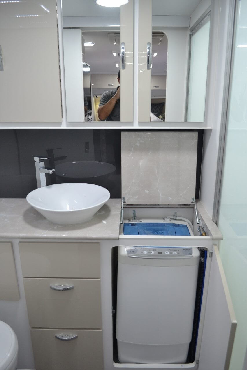 Blue Sky Emerald 19ft6 Centre Door