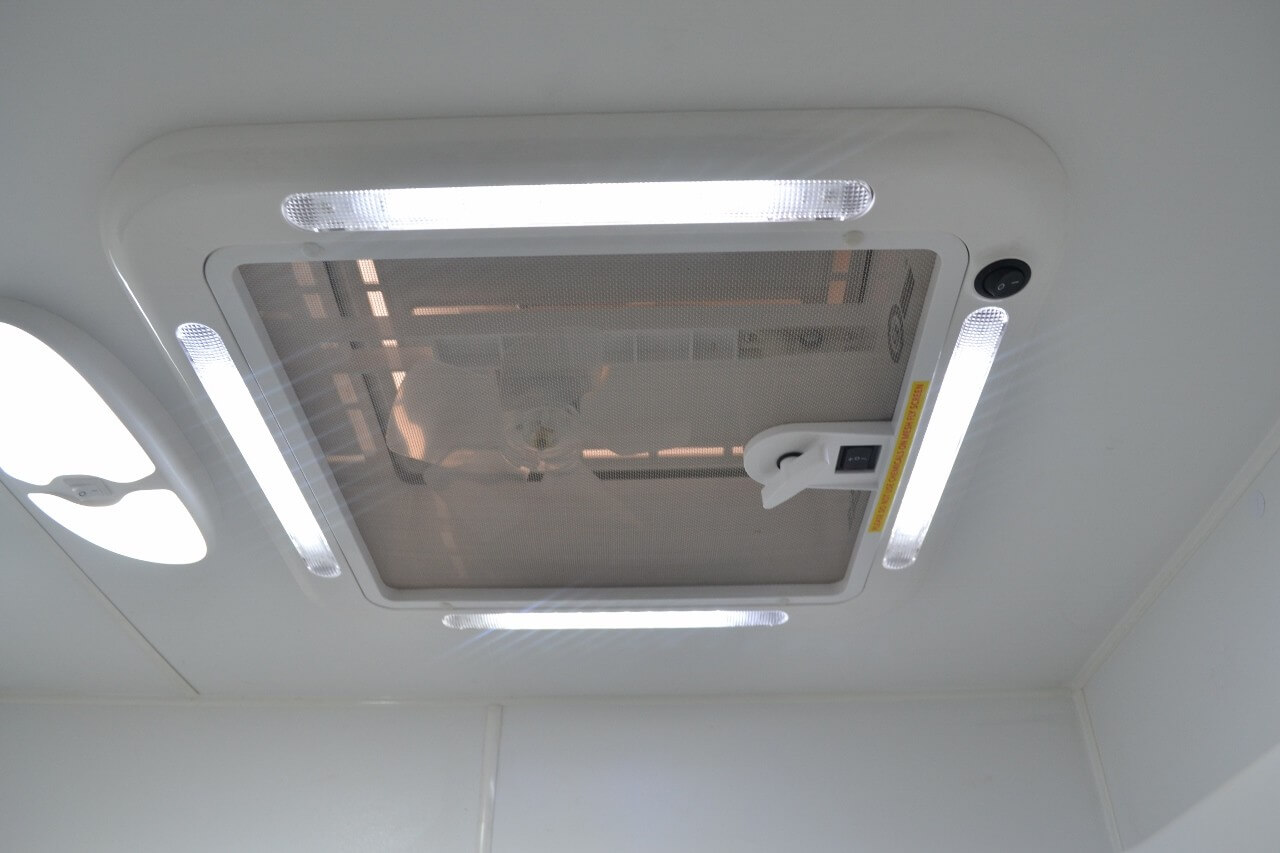 Blue Sky Emerald 19ft6 Centre Door