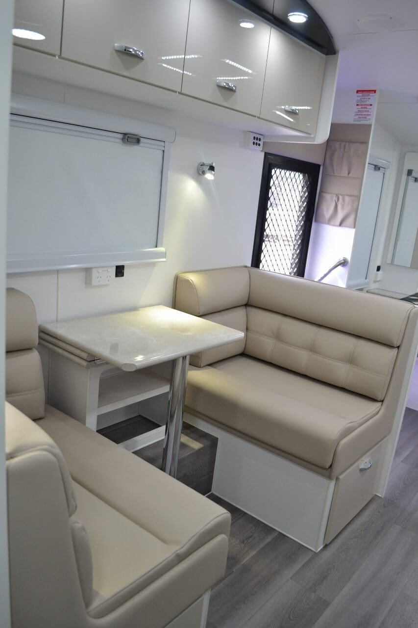 Blue Sky Emerald 19ft6 Centre Door