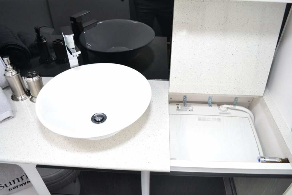 2024 Blue Sky Taipan 18ft6 Offroad Caravan