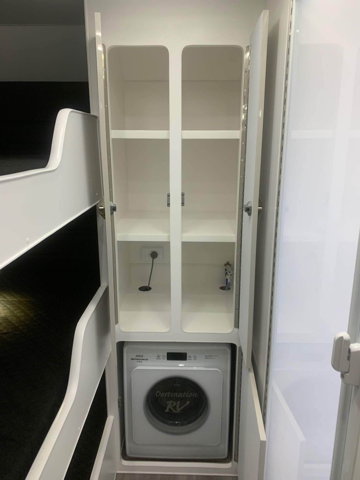 2024 21ft6 Sunset Semi Off-Road Family Horizon Triple Bunk Van