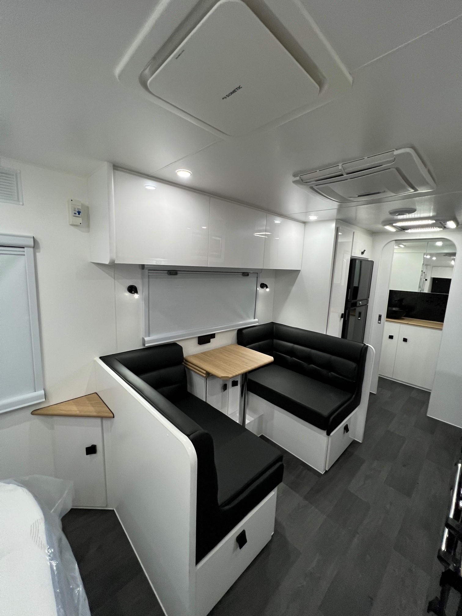 2024 Sunset Wildtrekker 21ft Off-Road With Oz Trekker Coil Off-Road Suspension & 400Amp BMPRO Lithium Batteries