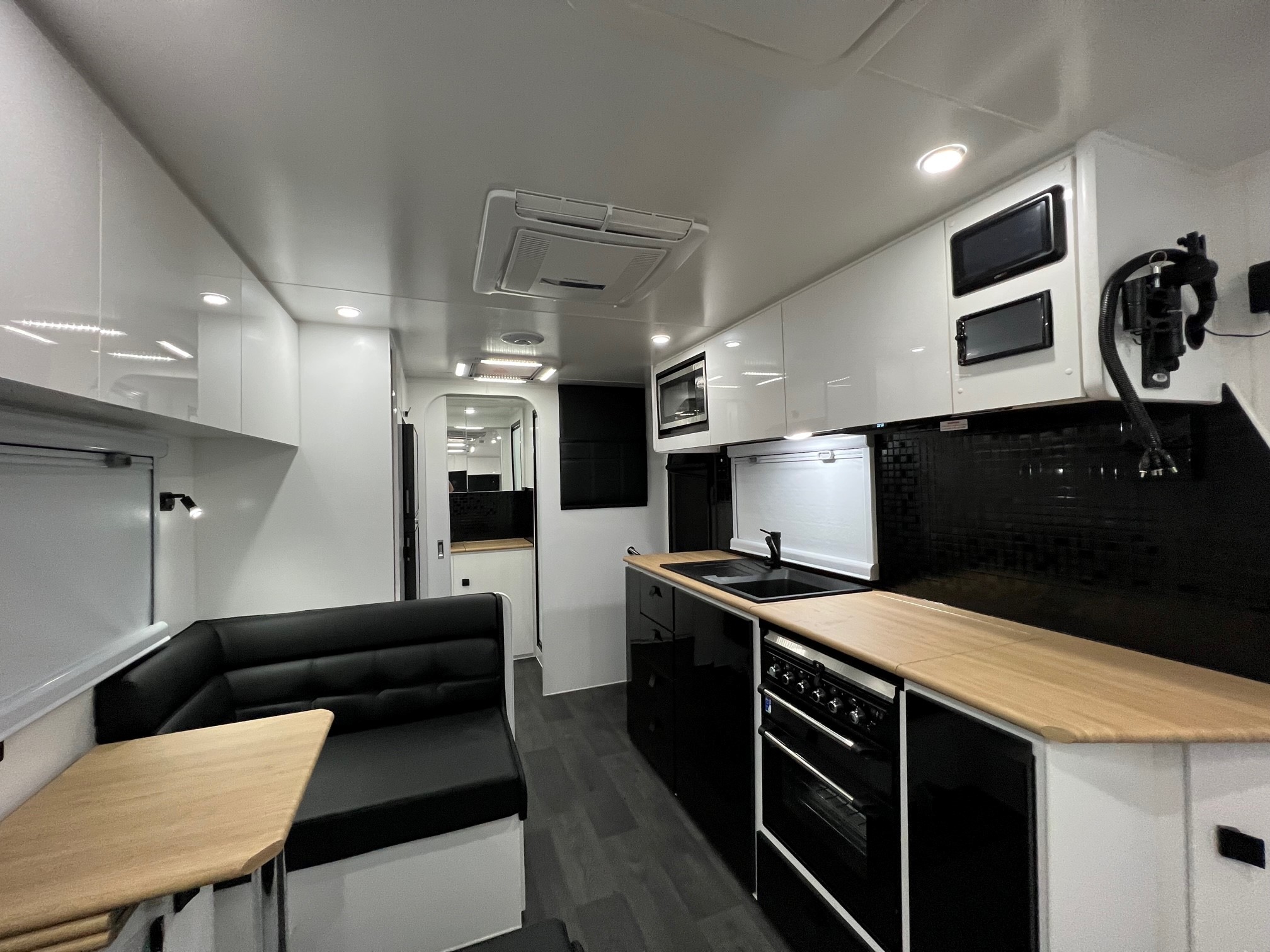 2024 Sunset Wildtrekker 21ft Off-Road With Oz Trekker Coil Off-Road Suspension & 400Amp BMPRO Lithium Batteries