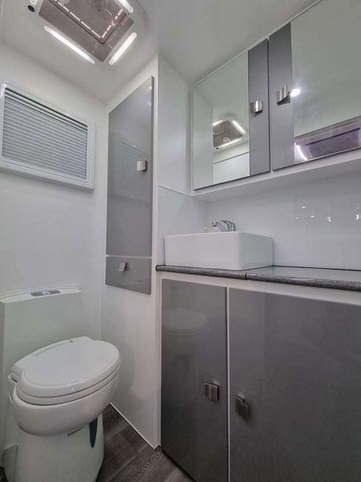 2023 Sunset Boulevard Semi Off-Road 21ft