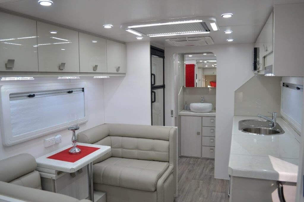 Montana Parklands 20ft6 Straight Kitchen