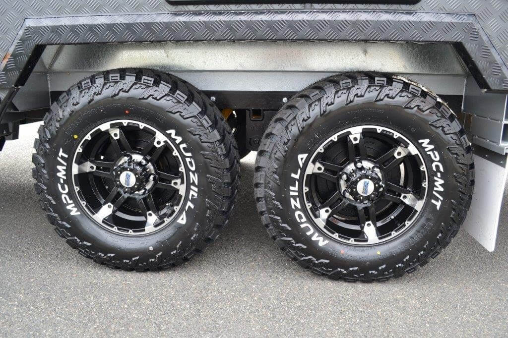 Montana Parklands 20ft6 Straight Kitchen