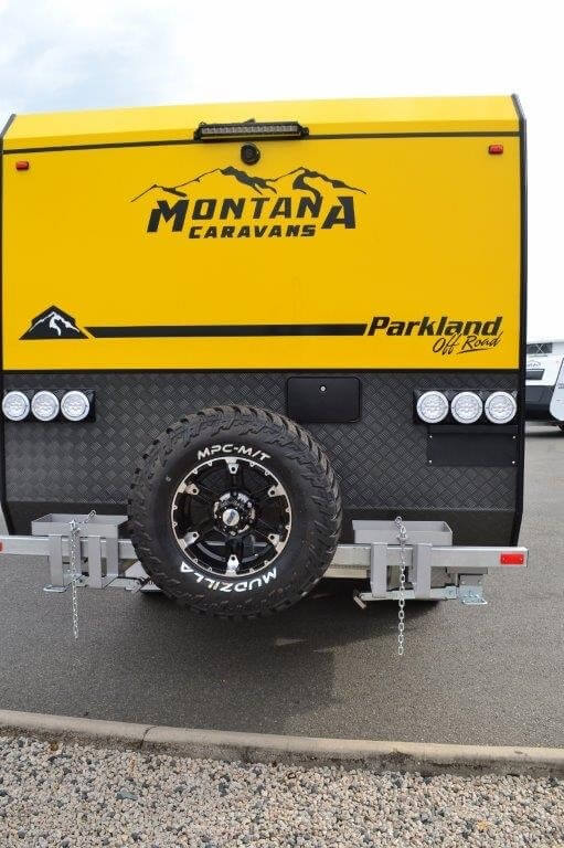 Montana Parklands 20ft6 Straight Kitchen