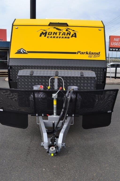 Montana Parklands 20ft6 Straight Kitchen