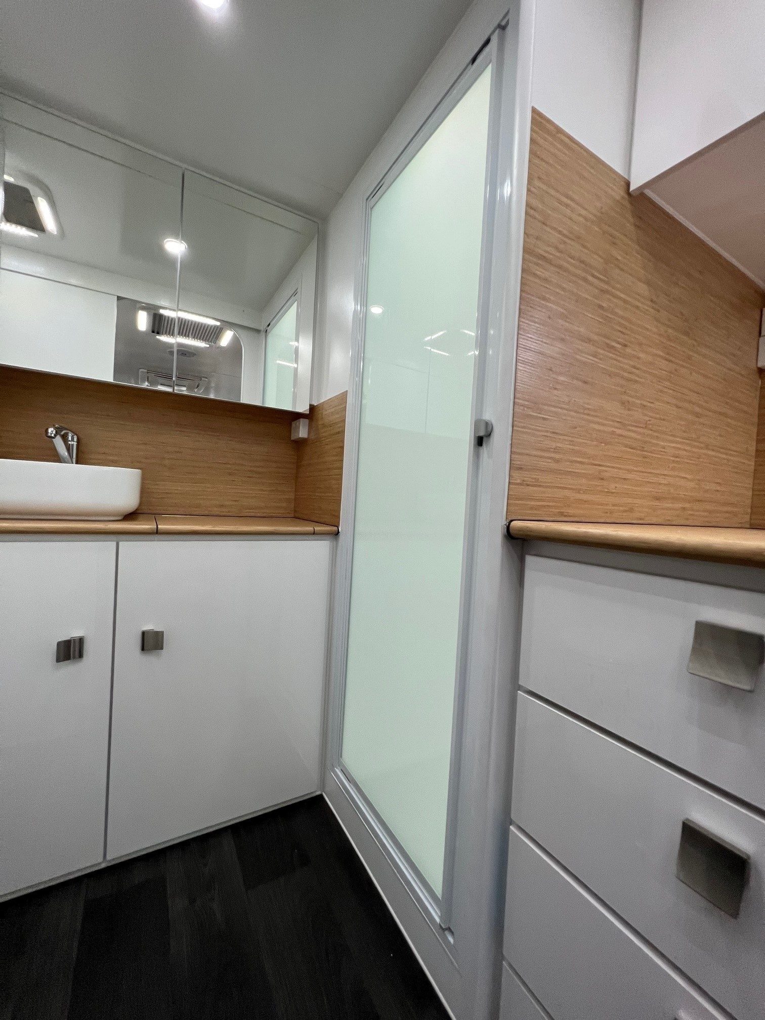 2023 Sunset Daytona 21ft6 Centre Door Angle Kitchen