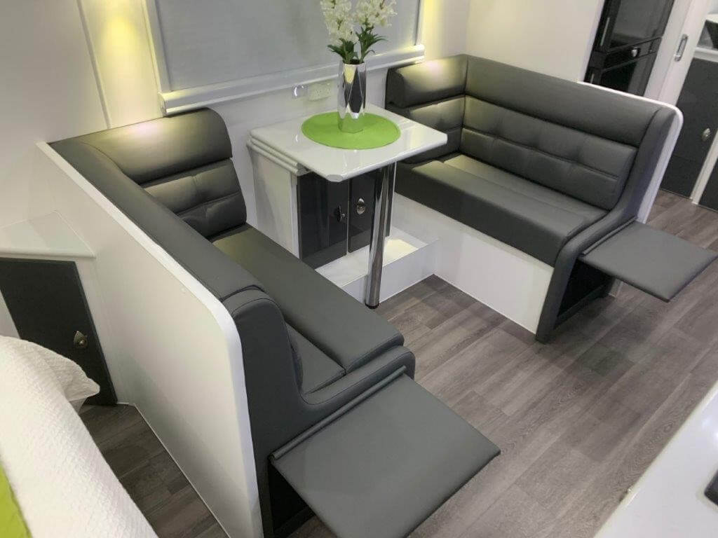 19ft8 Sunset Wildtrekker Off-Road with Stage 4 Self Levelling Airbag Suspension