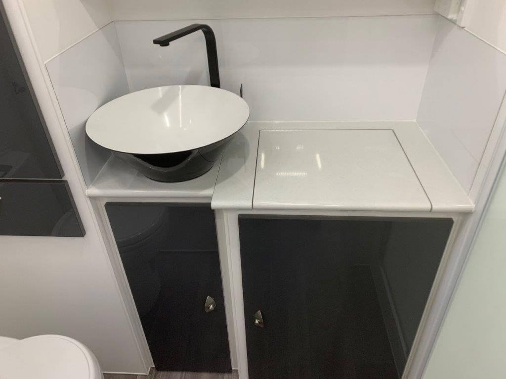 19ft8 Sunset Wildtrekker Off-Road with Stage 4 Self Levelling Airbag Suspension