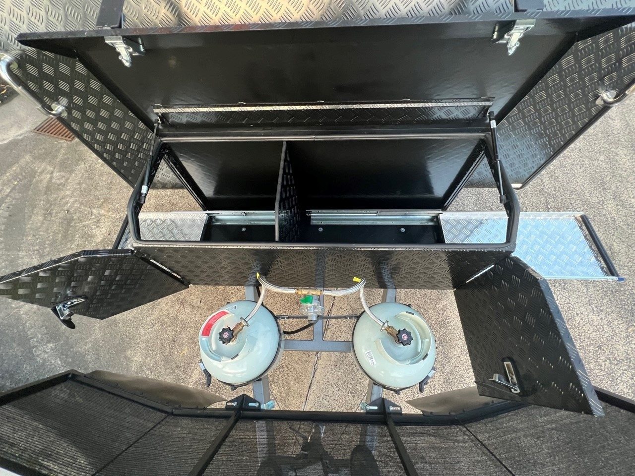 2024 Sunset Wildtrekker 18'9 Single Axle Off-Road With 400amp Lithium Batteries