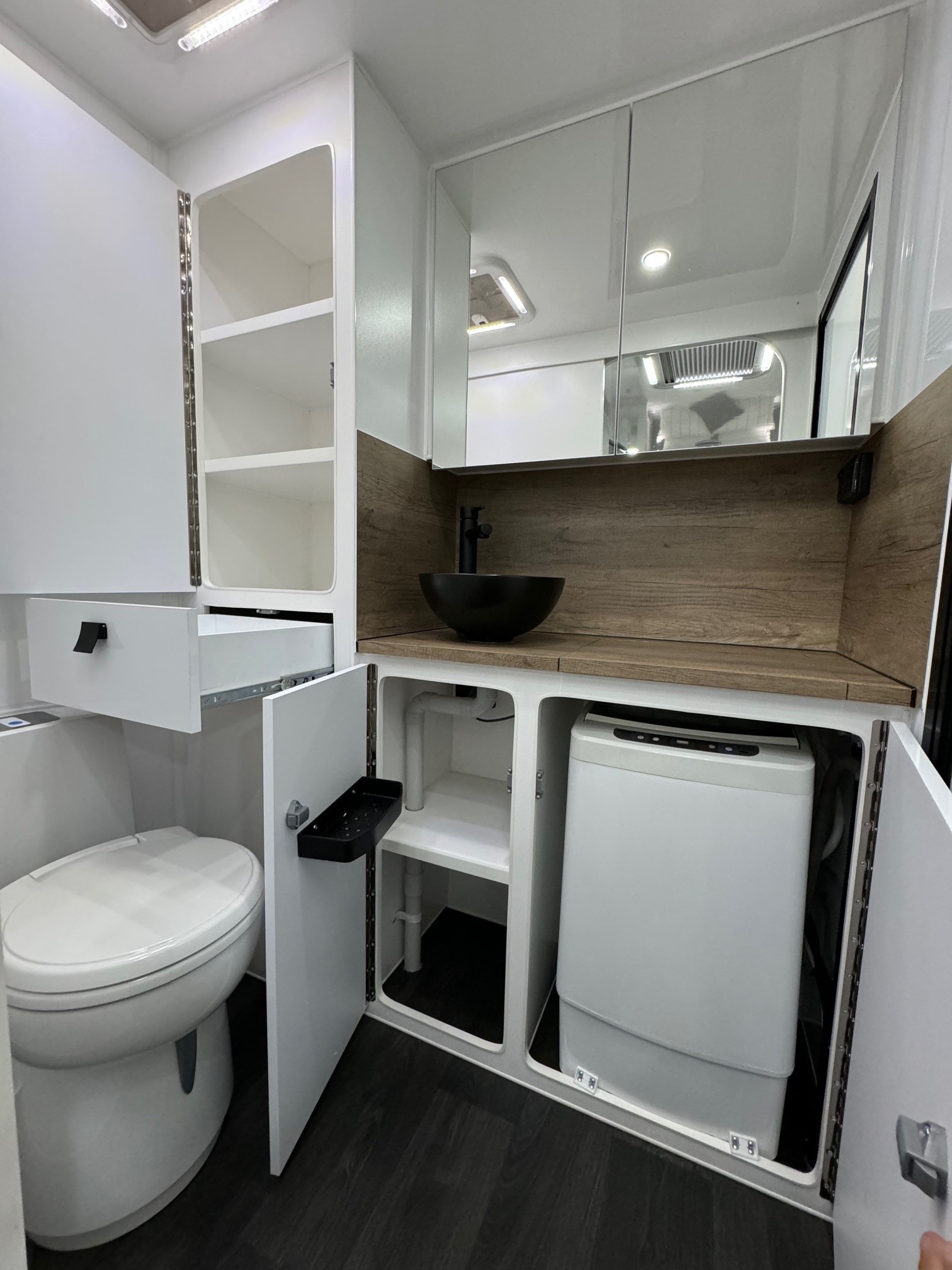 2024 21ft6 Sunrise Tropicana Semi Offroad With Aluminium Frame