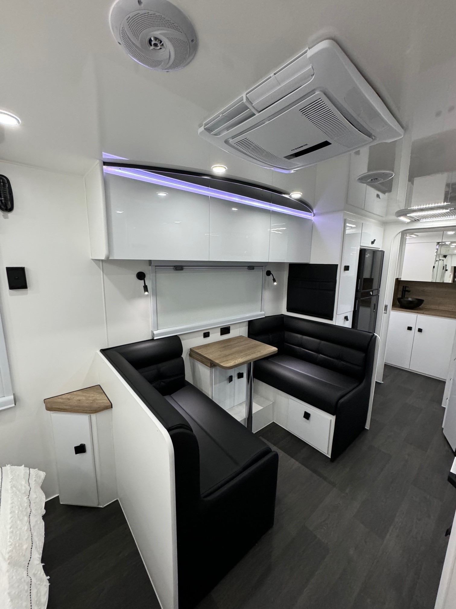 2024 21ft6 Sunrise Tropicana Semi Offroad With Aluminium Frame