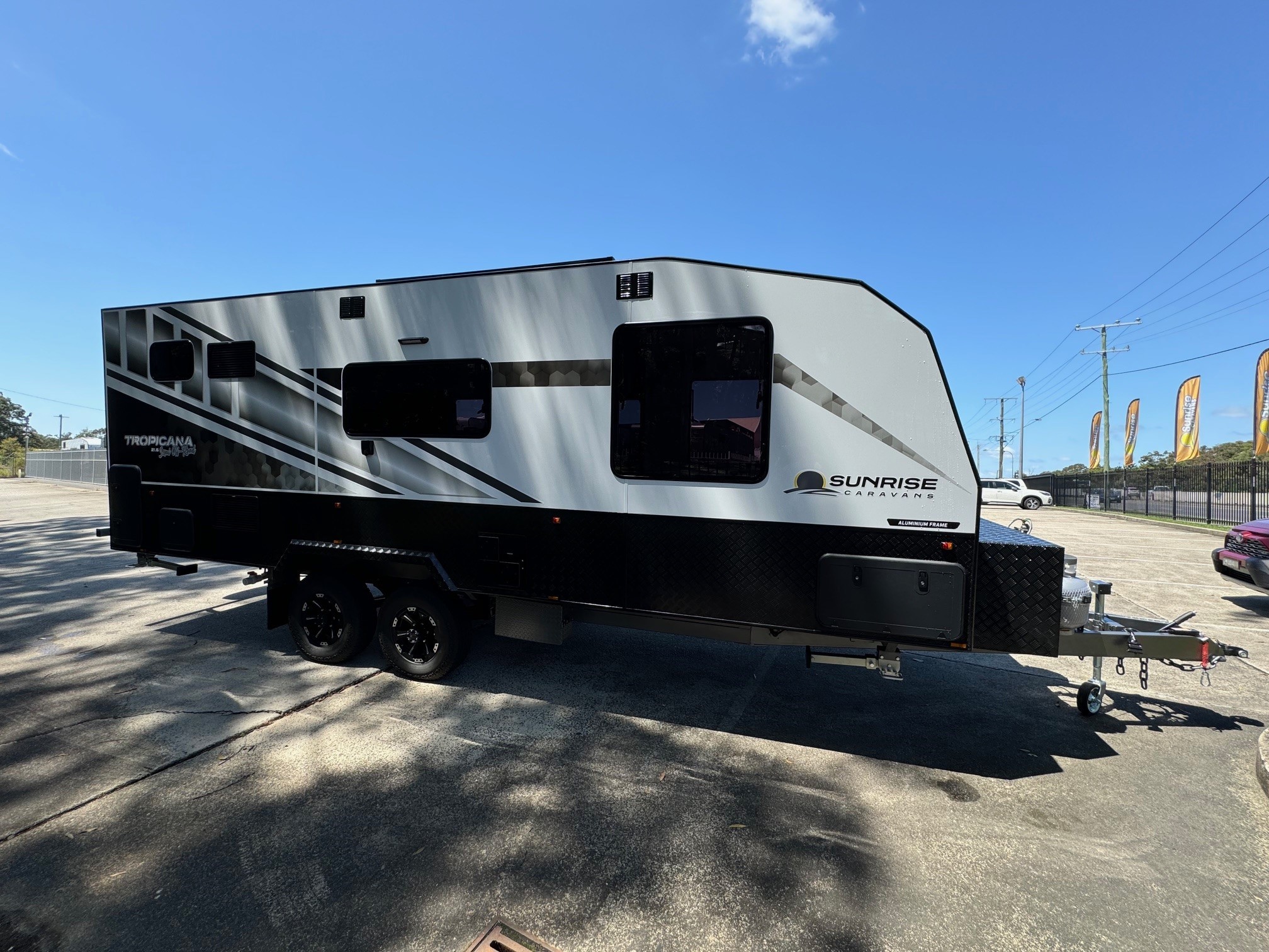 2024 21ft6 Sunrise Tropicana Semi Offroad With Aluminium Frame
