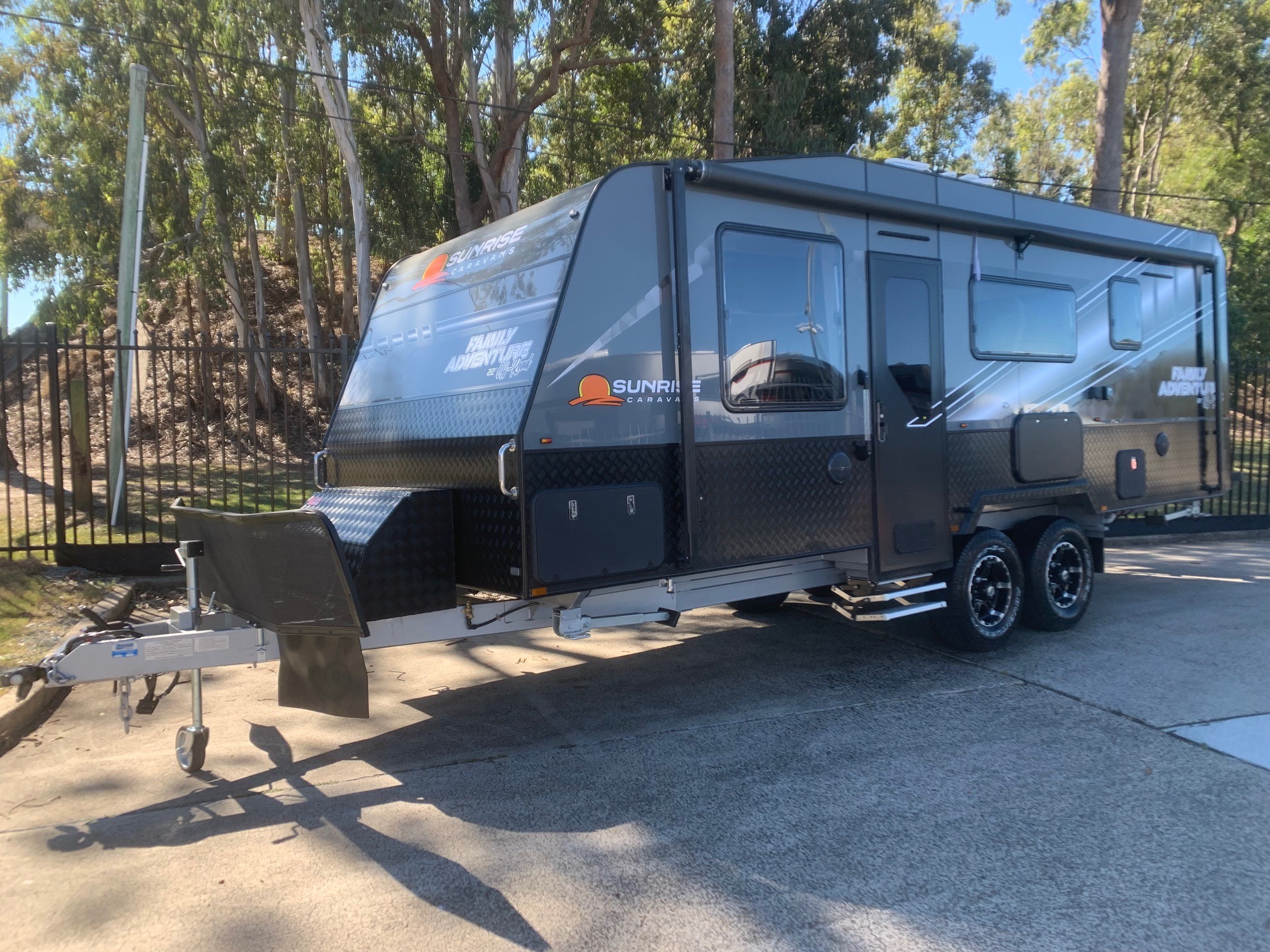 2023 21ft6 Sunrise Family Adventure Off-Road