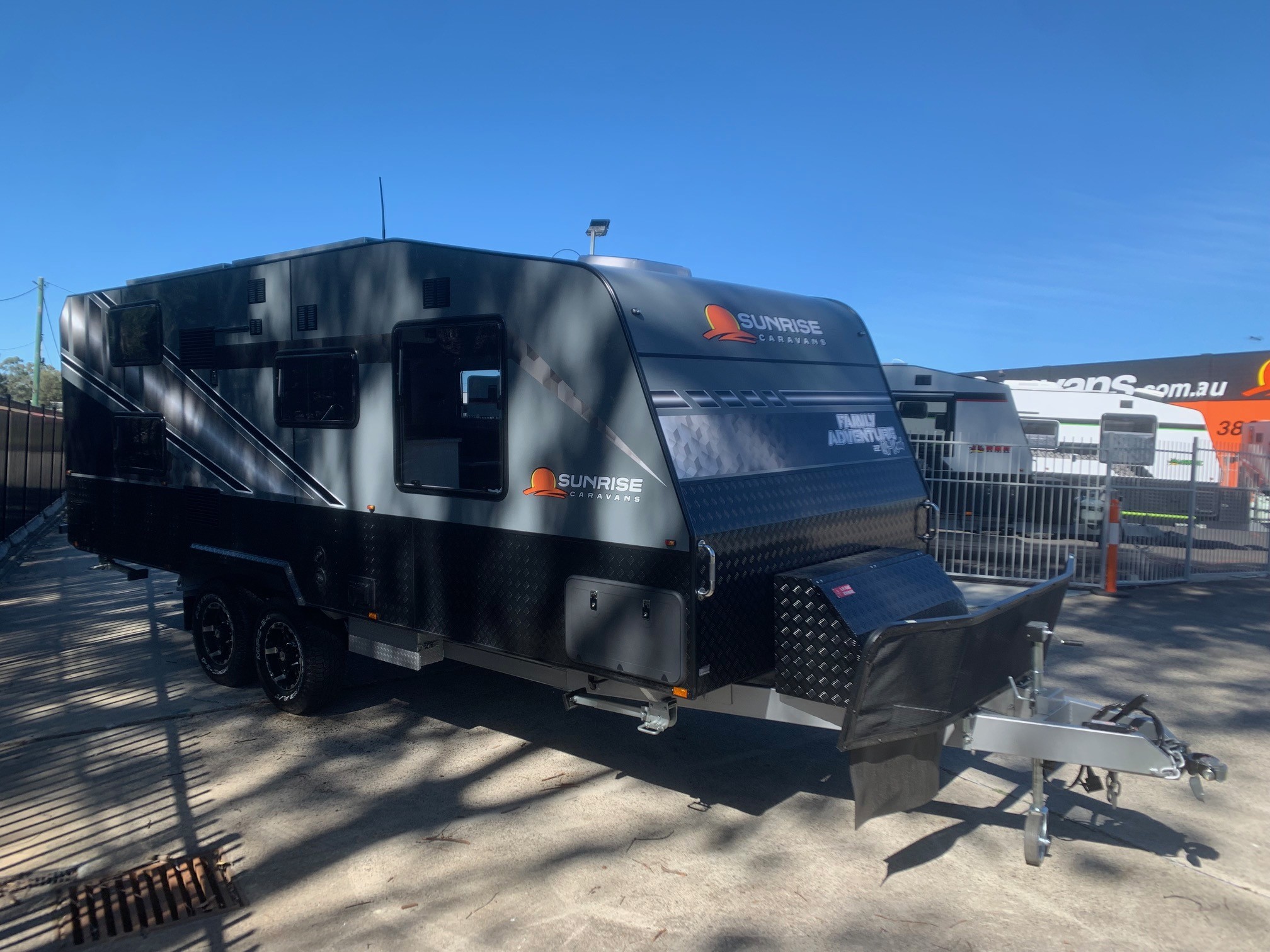 2023 21ft6 Sunrise Family Adventure Off-Road