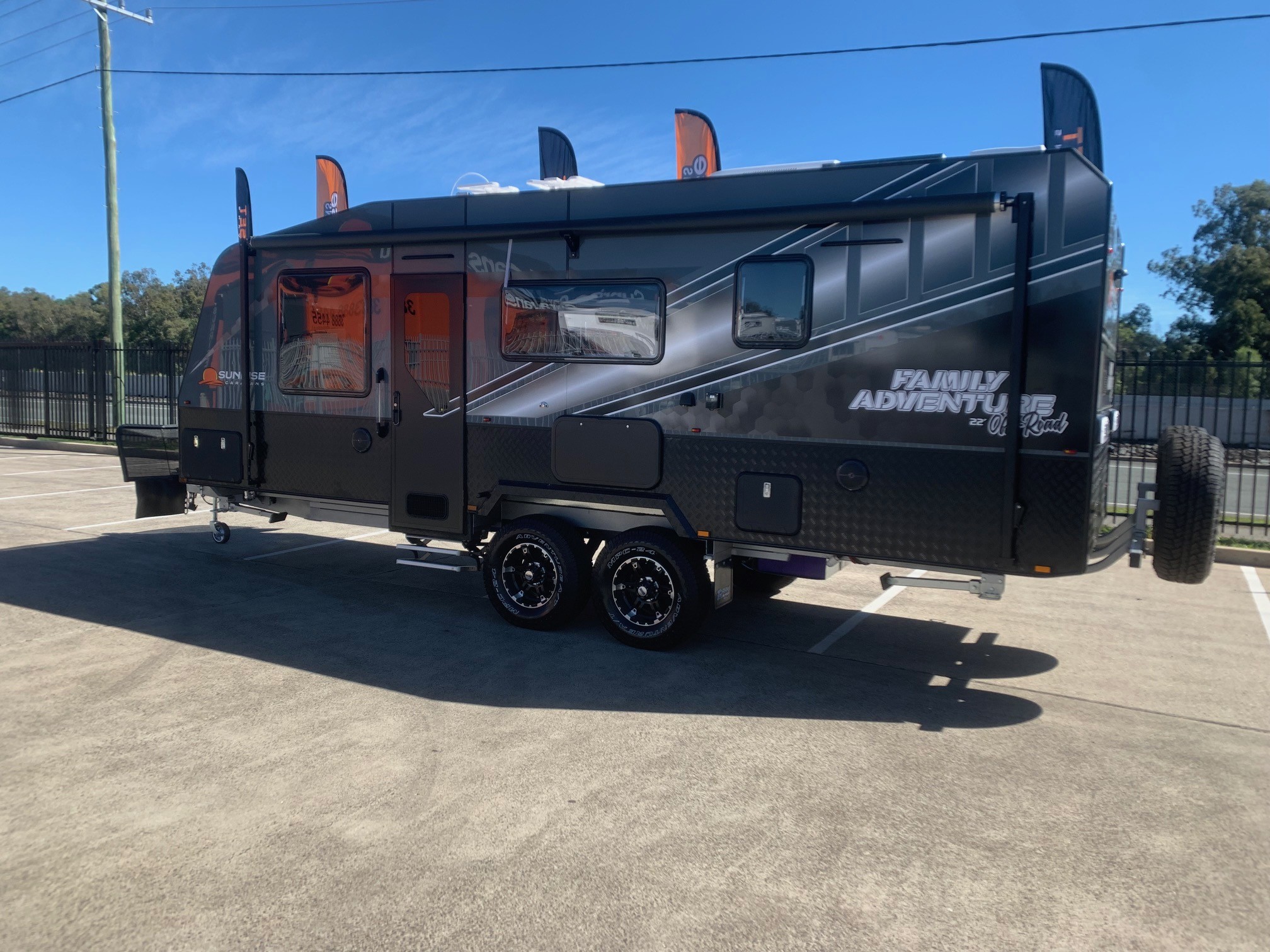 2023 21ft6 Sunrise Family Adventure Off-Road