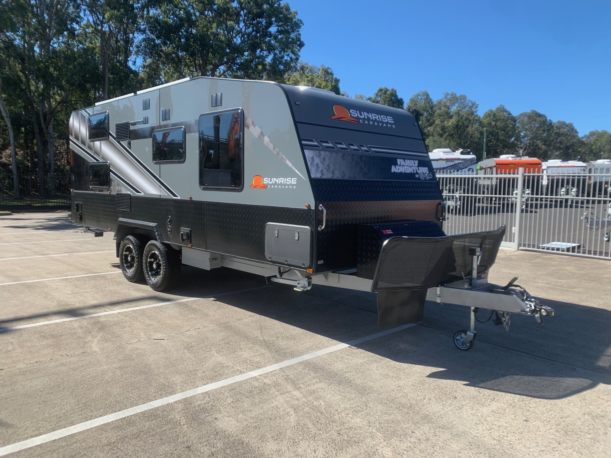 2023 21ft6 Sunrise Family Adventure Off-Road