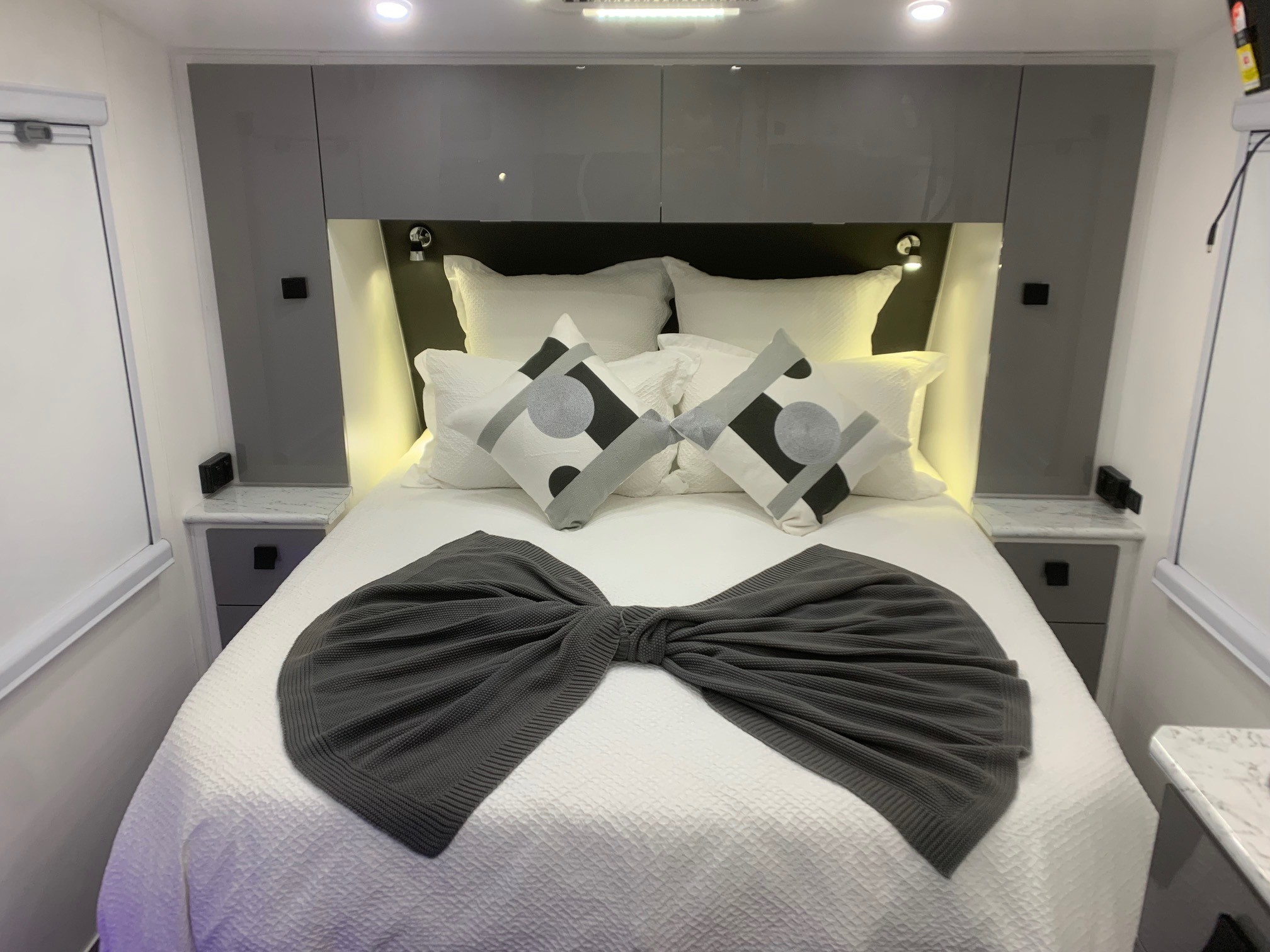 2023 21ft6 Sunrise Family Adventure Off-Road