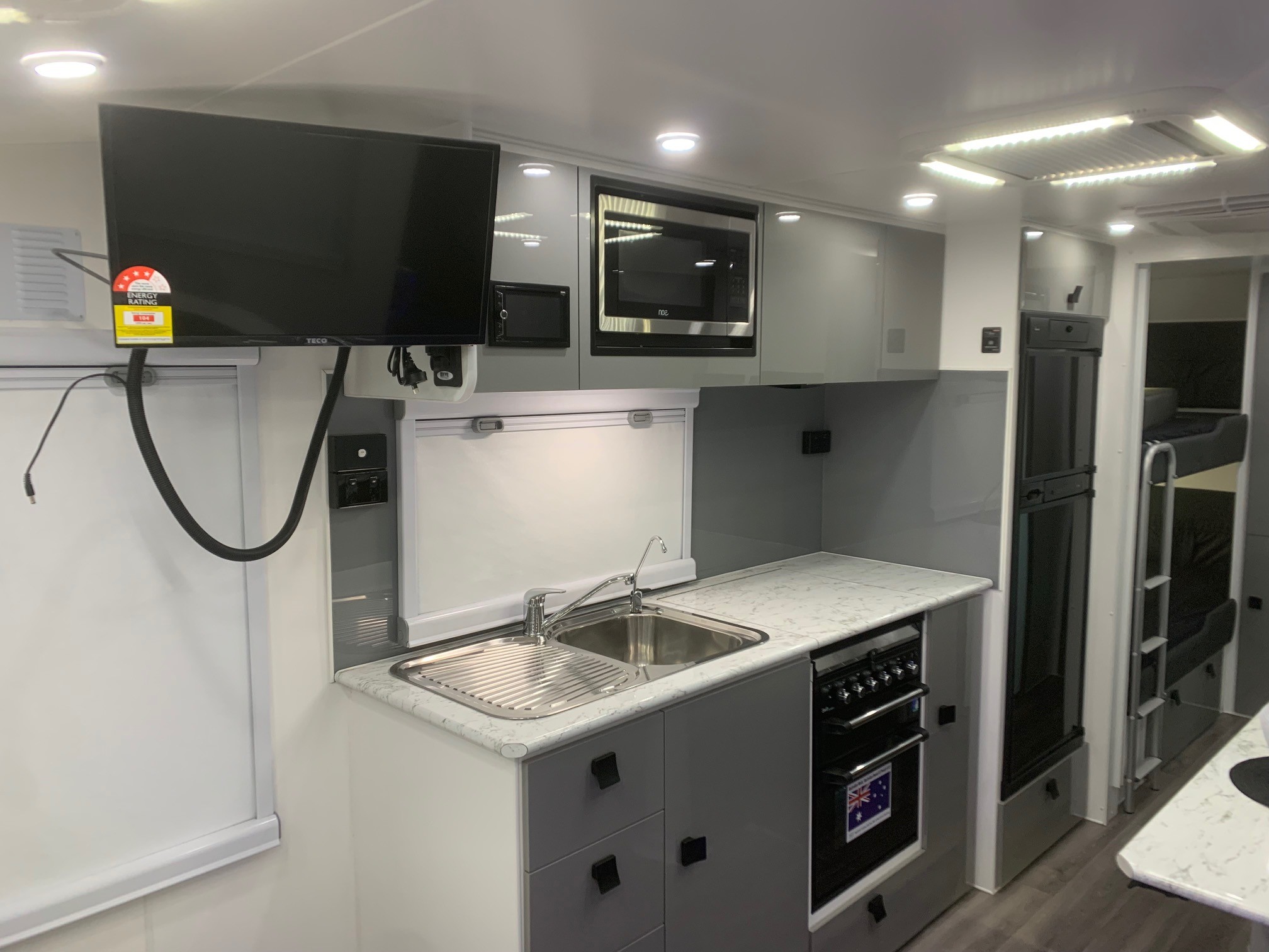 2023 21ft6 Sunrise Family Adventure Off-Road