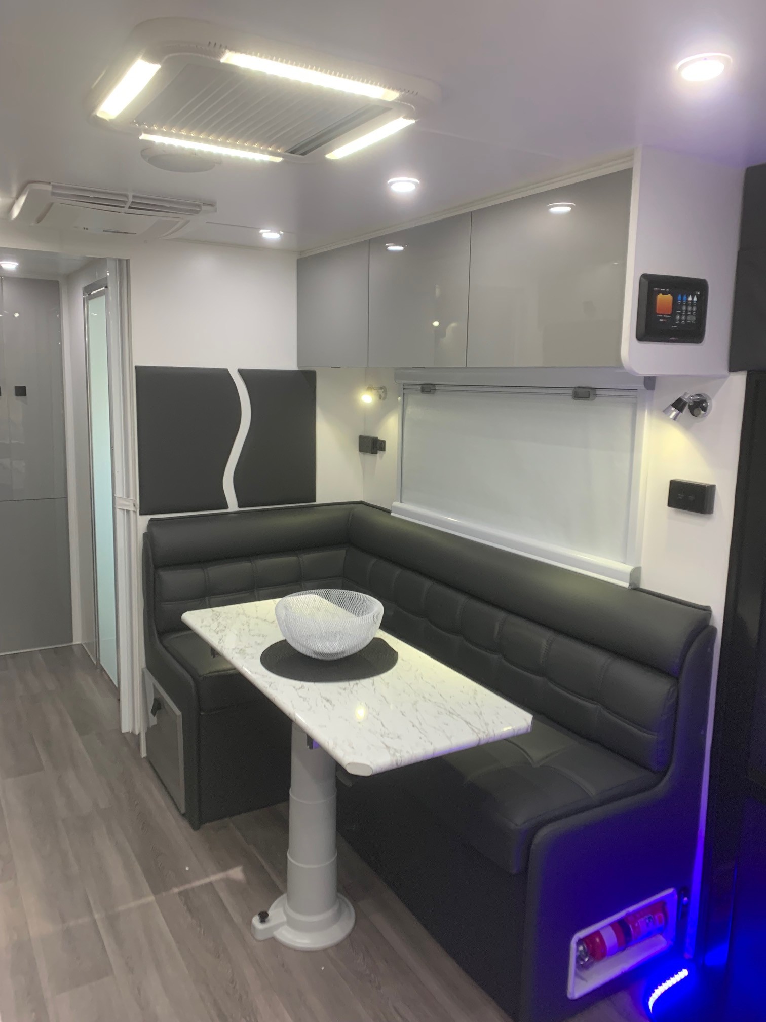 2023 21ft6 Sunrise Family Adventure Off-Road