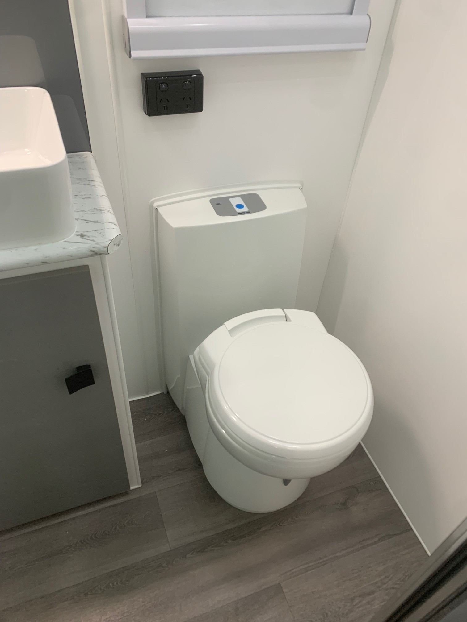 2023 21ft6 Sunrise Family Adventure Off-Road