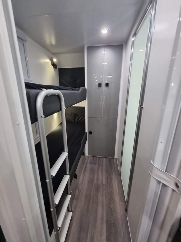 2023 21ft6 Sunrise Family Adventure Off-Road