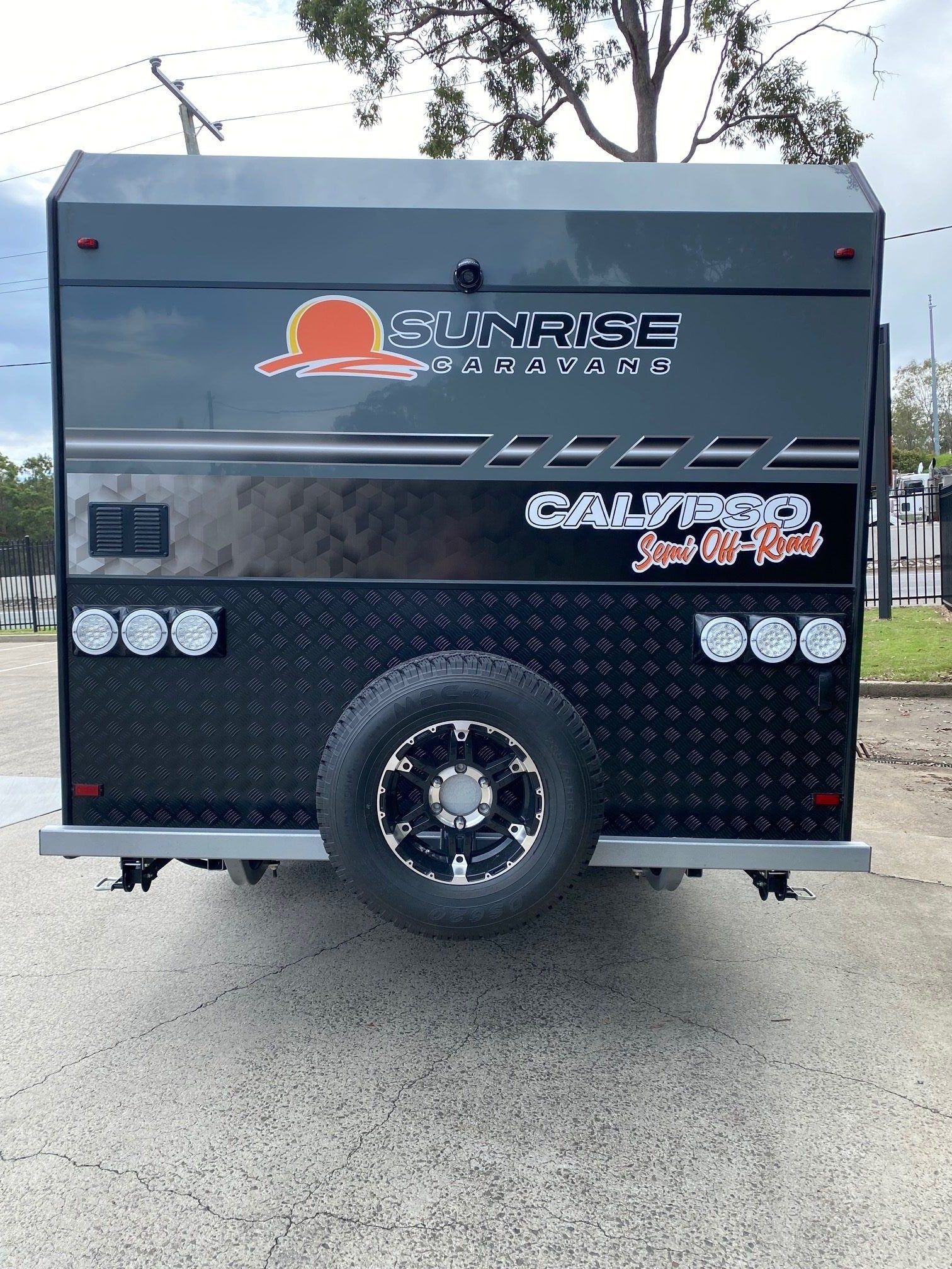 2025 Aluminium framed 22ft Sunrise Calypso With Club Lounge And Waterfall Bench