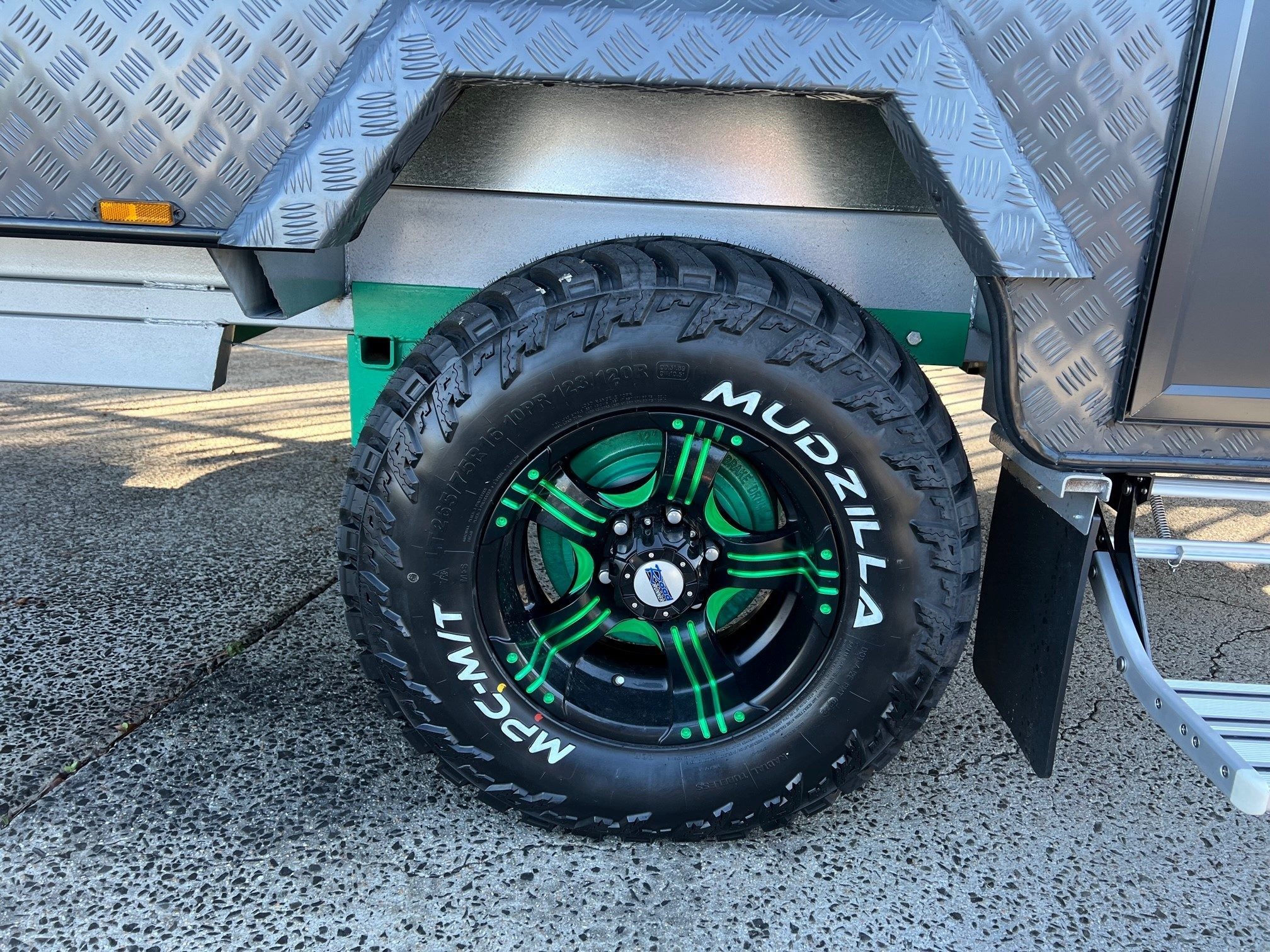 2023 New Design Caravan Expedition Rear Door 18ft9 Off-Road