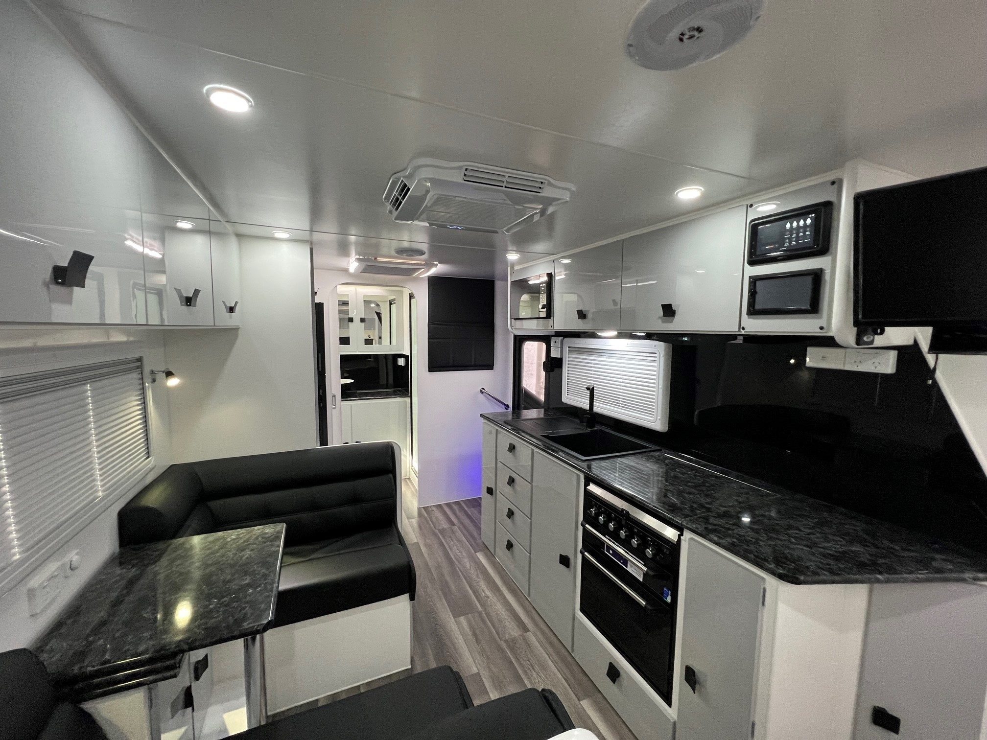 2023 New Design Caravan 21ft Westbourne