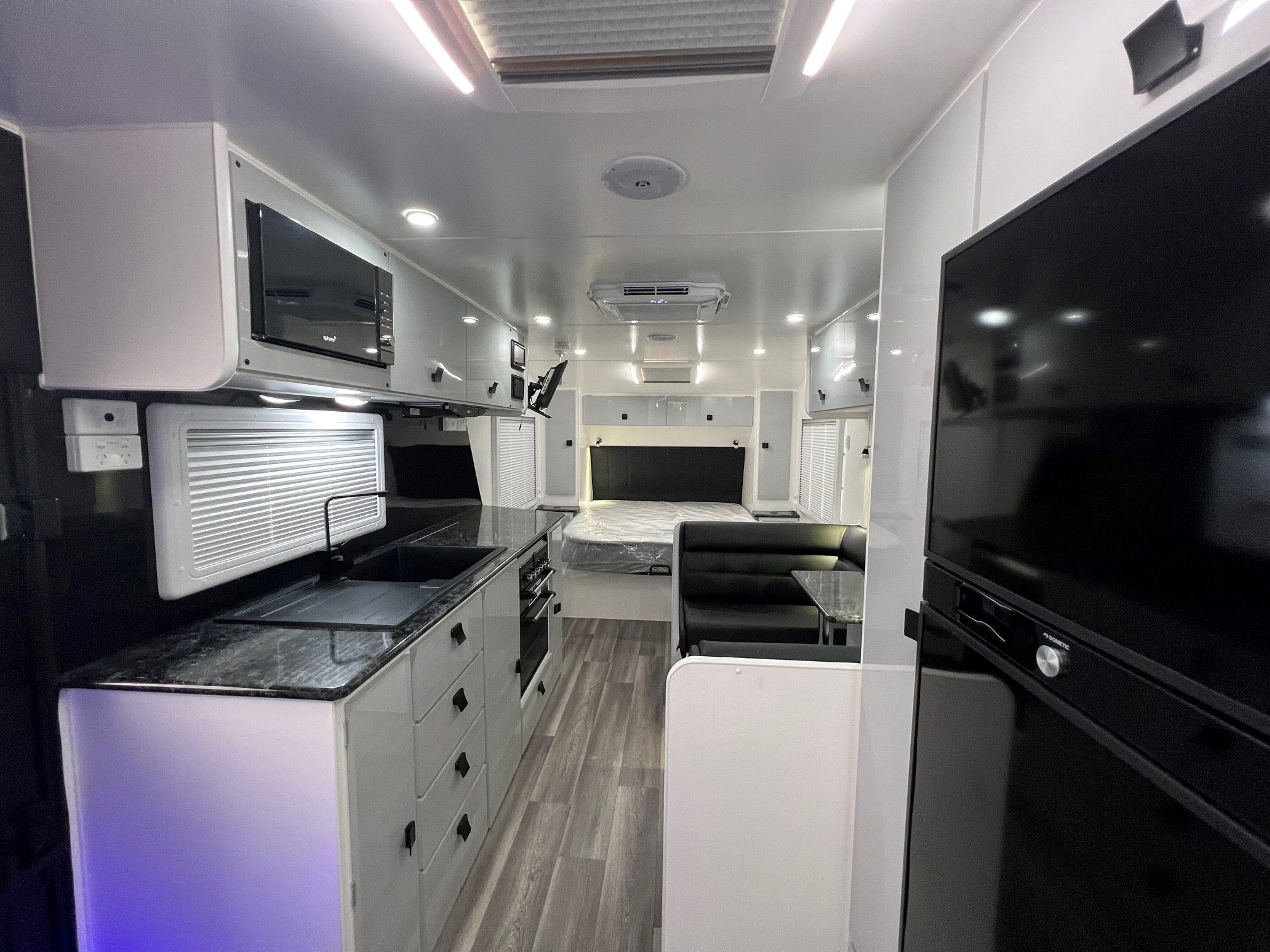 2023 New Design Caravan 21ft Westbourne