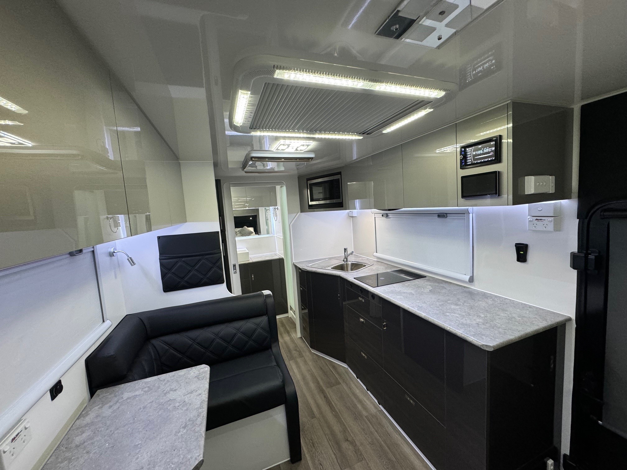 2024 Red Centre Oasis 20ft Offroad Caravan