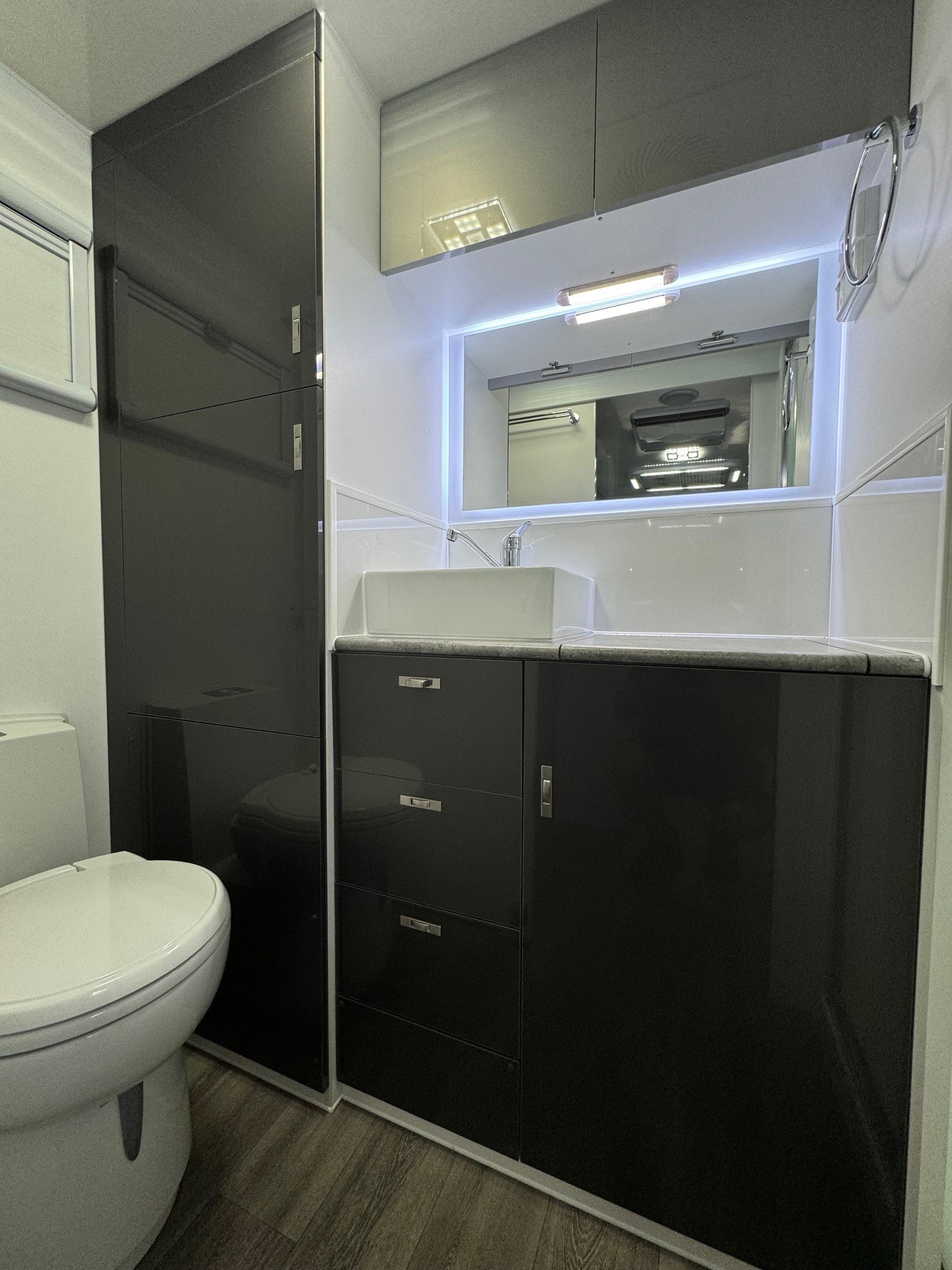 2024 Red Centre Oasis 20ft Offroad Caravan