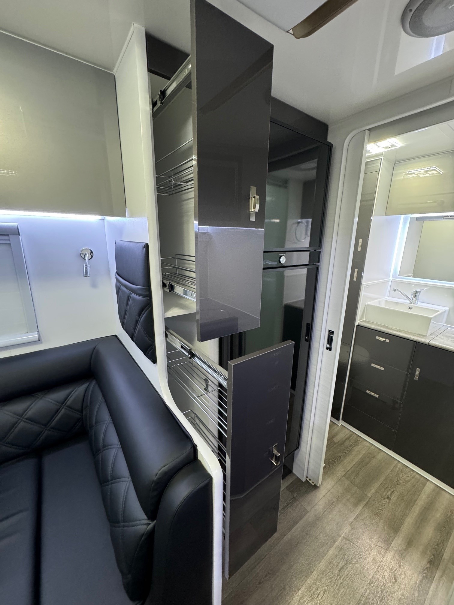 2024 Red Centre Oasis 20ft Offroad Caravan