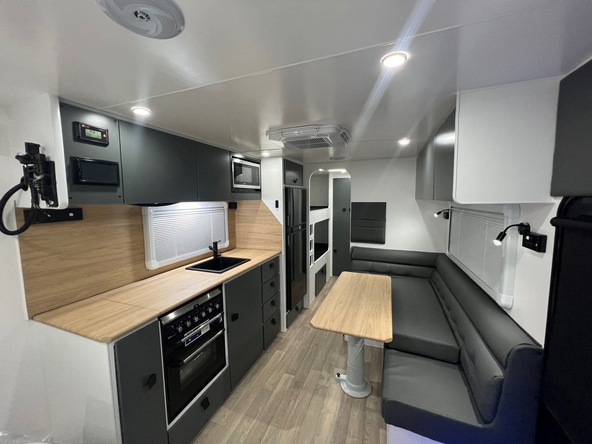 2023 New Design Caravan 21ft6 Double Bunk Family Trekker