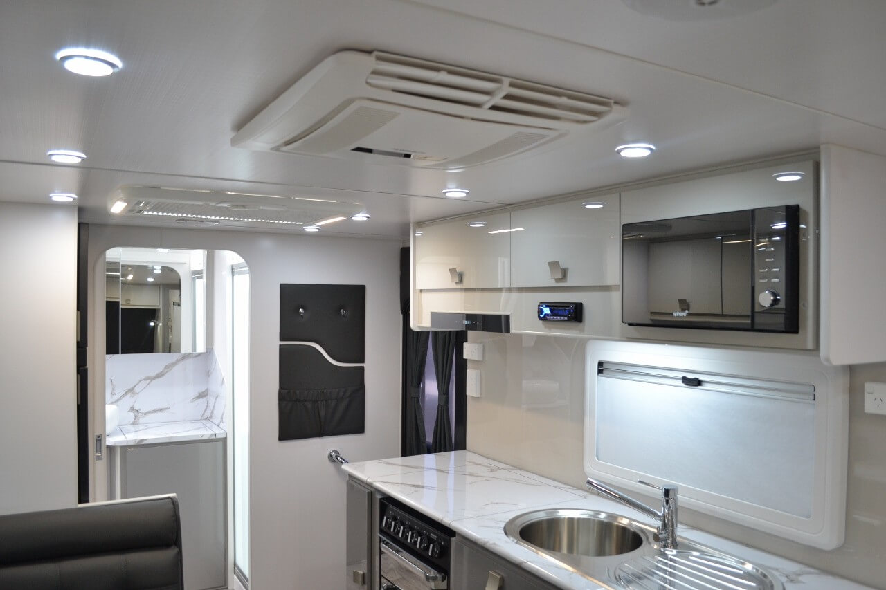 Montana Savannah 19ft6 Luxurious Off-Roader